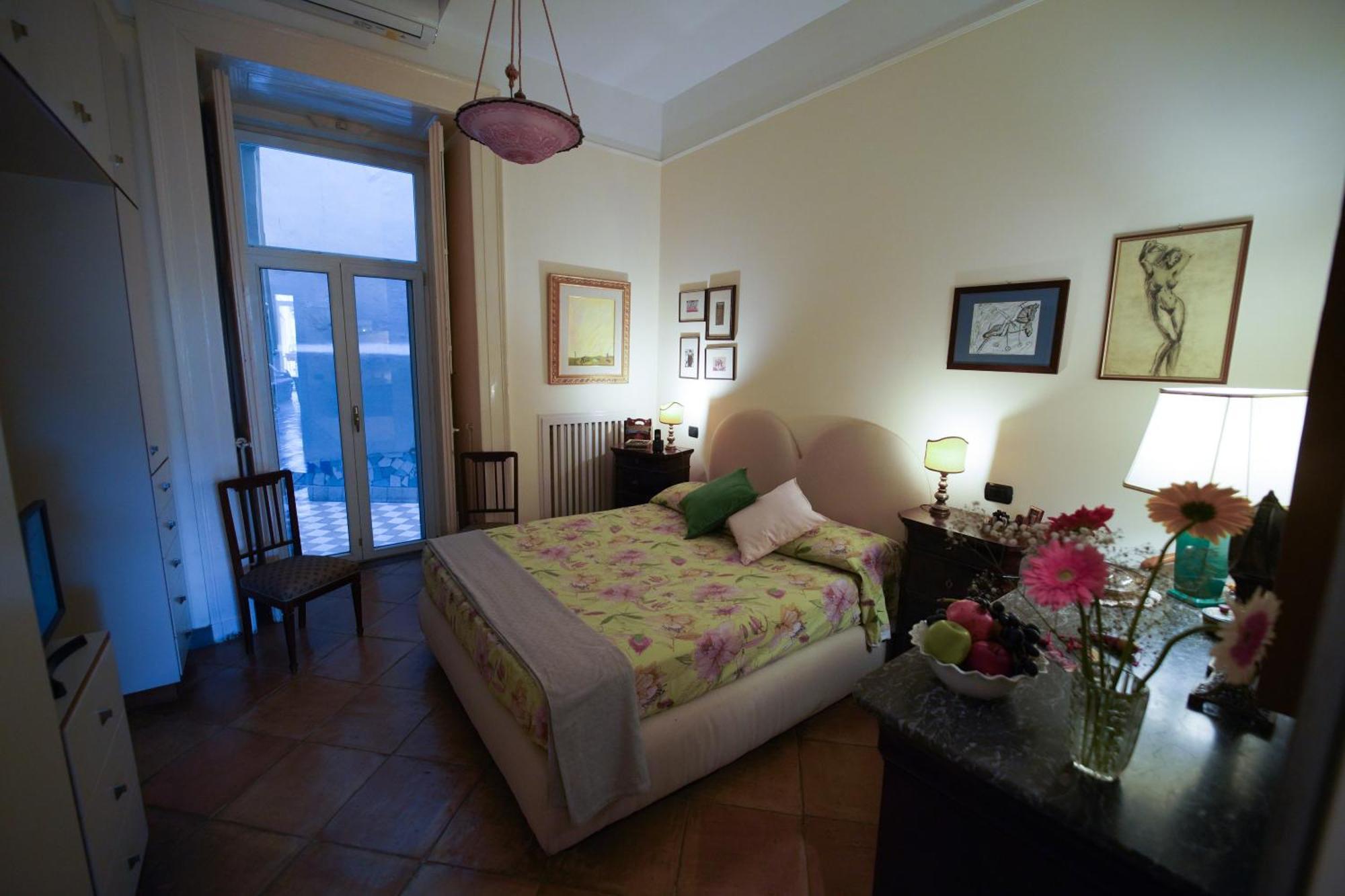 나폴리 Residenza Suor Orsola B&B 외부 사진